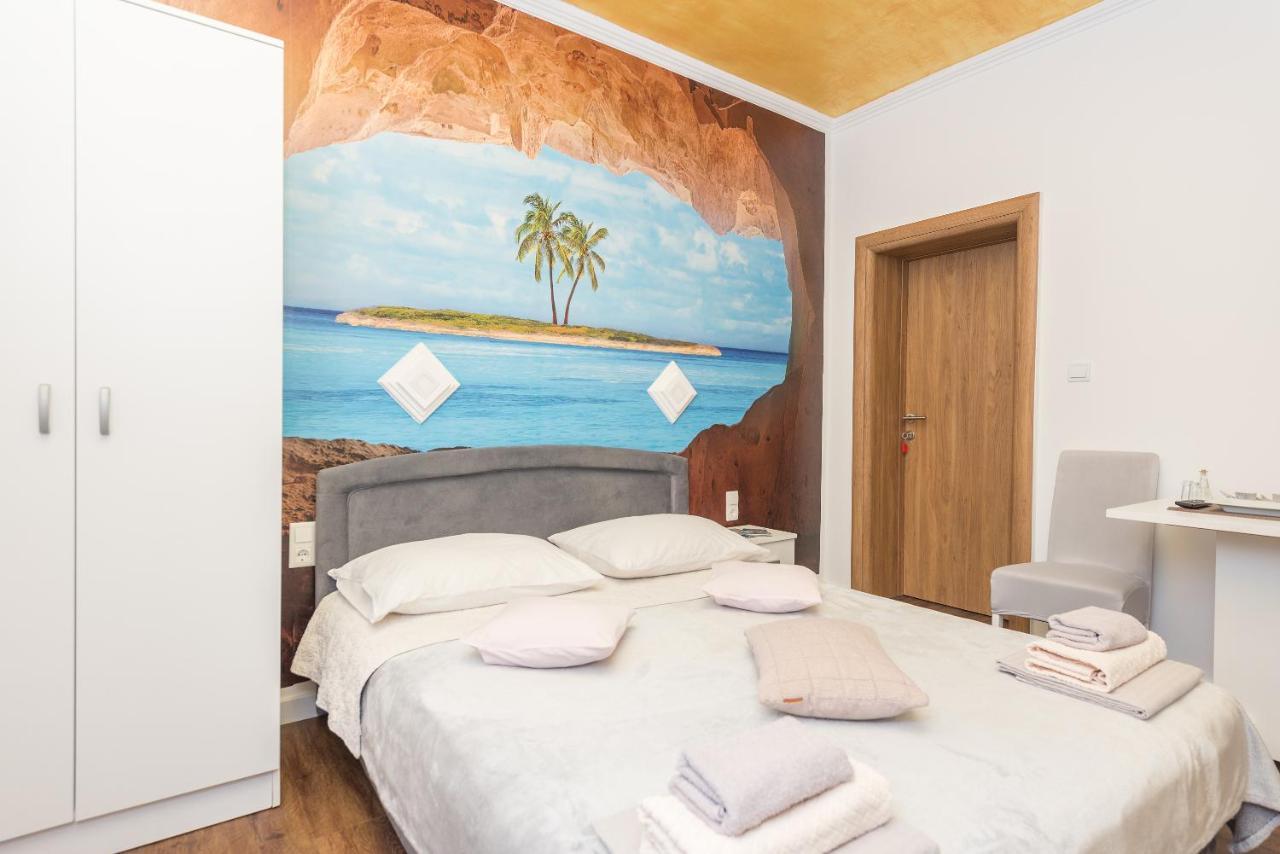Apartments Song Of Joys Makarska Exterior photo
